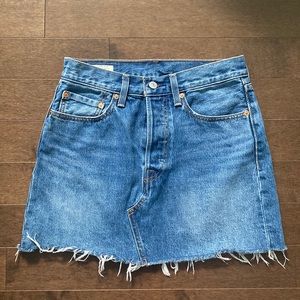 Levi’s Icon Denim Mini Skirt